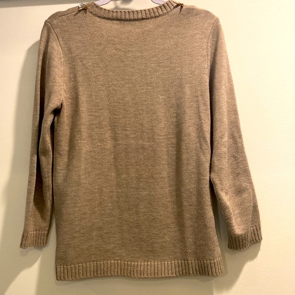 🇺🇸 Ivanka TRUMP Bling Sweater- Medium - Picture 5 of 9